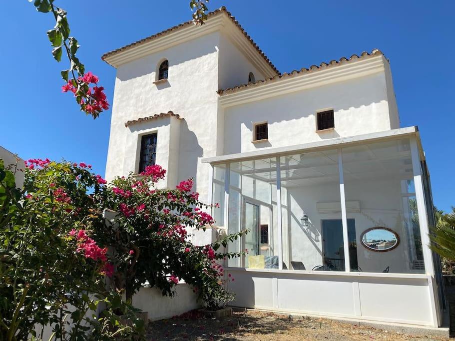 Castle Tower Ground Floor Apartment In Rural Holiday Park 'Cezanne' Tolox Buitenkant foto