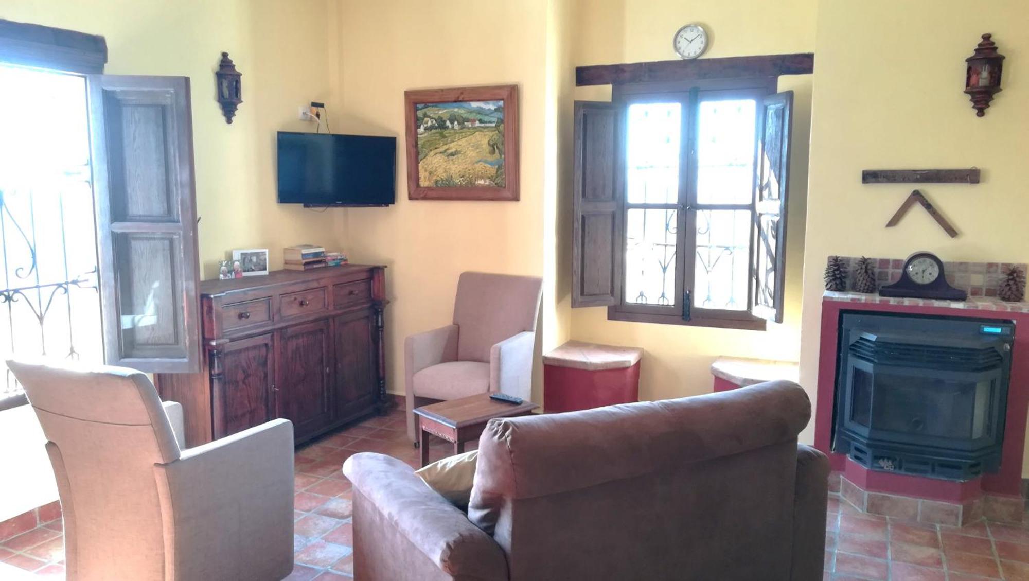 Castle Tower Ground Floor Apartment In Rural Holiday Park 'Cezanne' Tolox Buitenkant foto